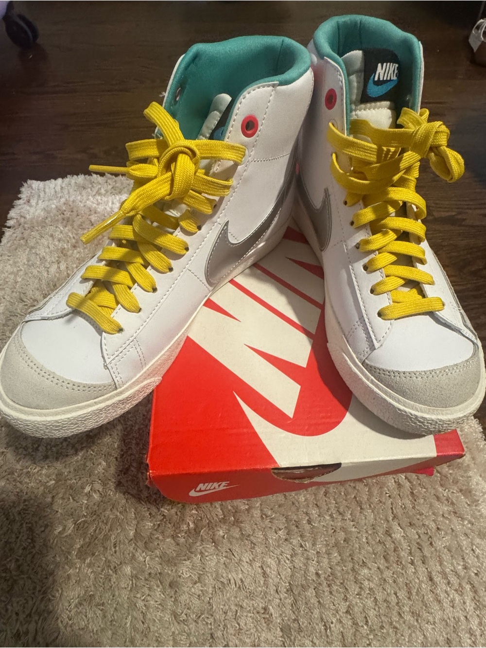 Nike High-Top Sneakers in White with Yellow Laces and Teal Lining